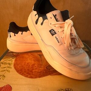 Adidas Her Court sz 8